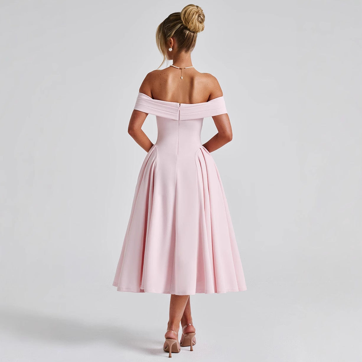 Rens | Off-shoulder A-line Midikjole