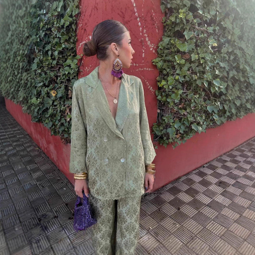 Lys | Elegant Ensemble Bredt Bukser og Struktureret Blazer til En SJu Stylish Look